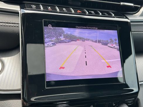 Used 2025 Jeep Grand Cherokee L Altitude RWD image 34