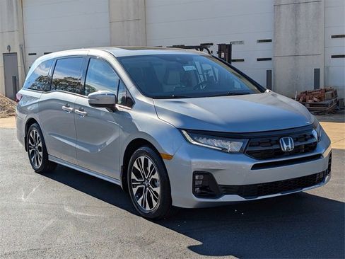 New 2026 Honda Odyssey Elite image 4