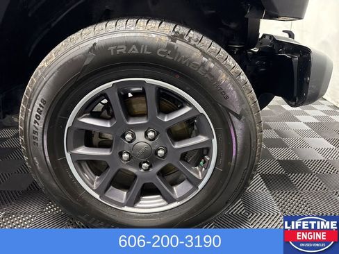 Used 2020 Jeep Gladiator Overland w/ Safety Group image 5