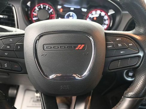 Used 2022 Dodge Challenger R/T w/ Driver Convenience Group image 10