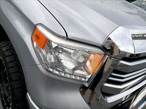 Used 2017 Toyota Tundra SR5 AWD/4WD image 33