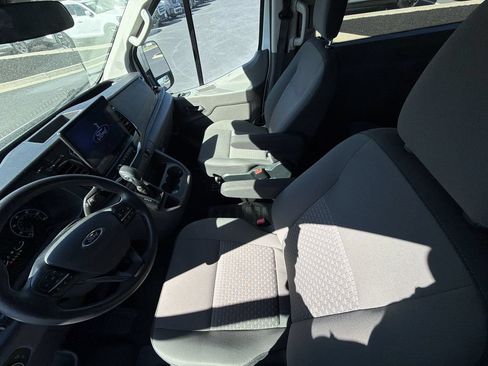 Used 2023 Ford Transit 350 XLT RWD image 11