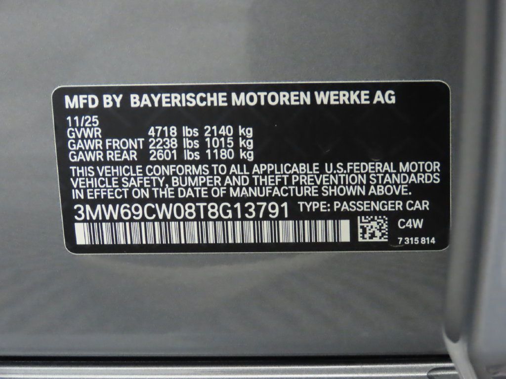 Used 2026 BMW 330i Sedan w/ Convenience Package RWD image 32