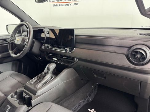 Used 2023 Chevrolet Colorado W/T RWD image 36