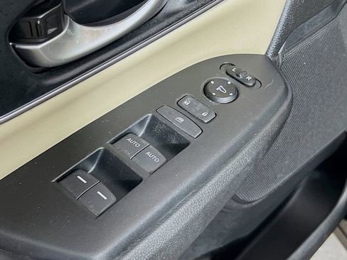 Used 2017 Honda CR-V EX-L image 20
