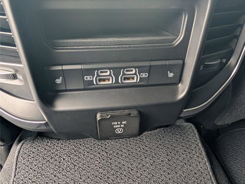 Used 2022 RAM 3500 Laramie AWD/4WD image 20