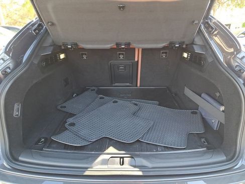 Used 2023 Maserati Levante GT image 10