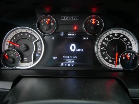 Used 2017 RAM 1500 Laramie w/ Convenience Group AWD/4WD image 36