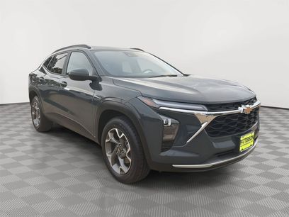 Used 2025 Chevrolet Trax LT