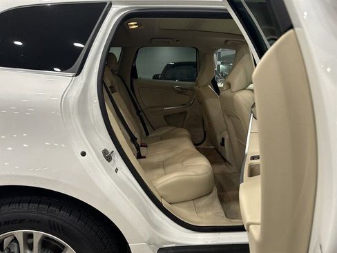 Used 2015 Volvo XC60 T5 image 10