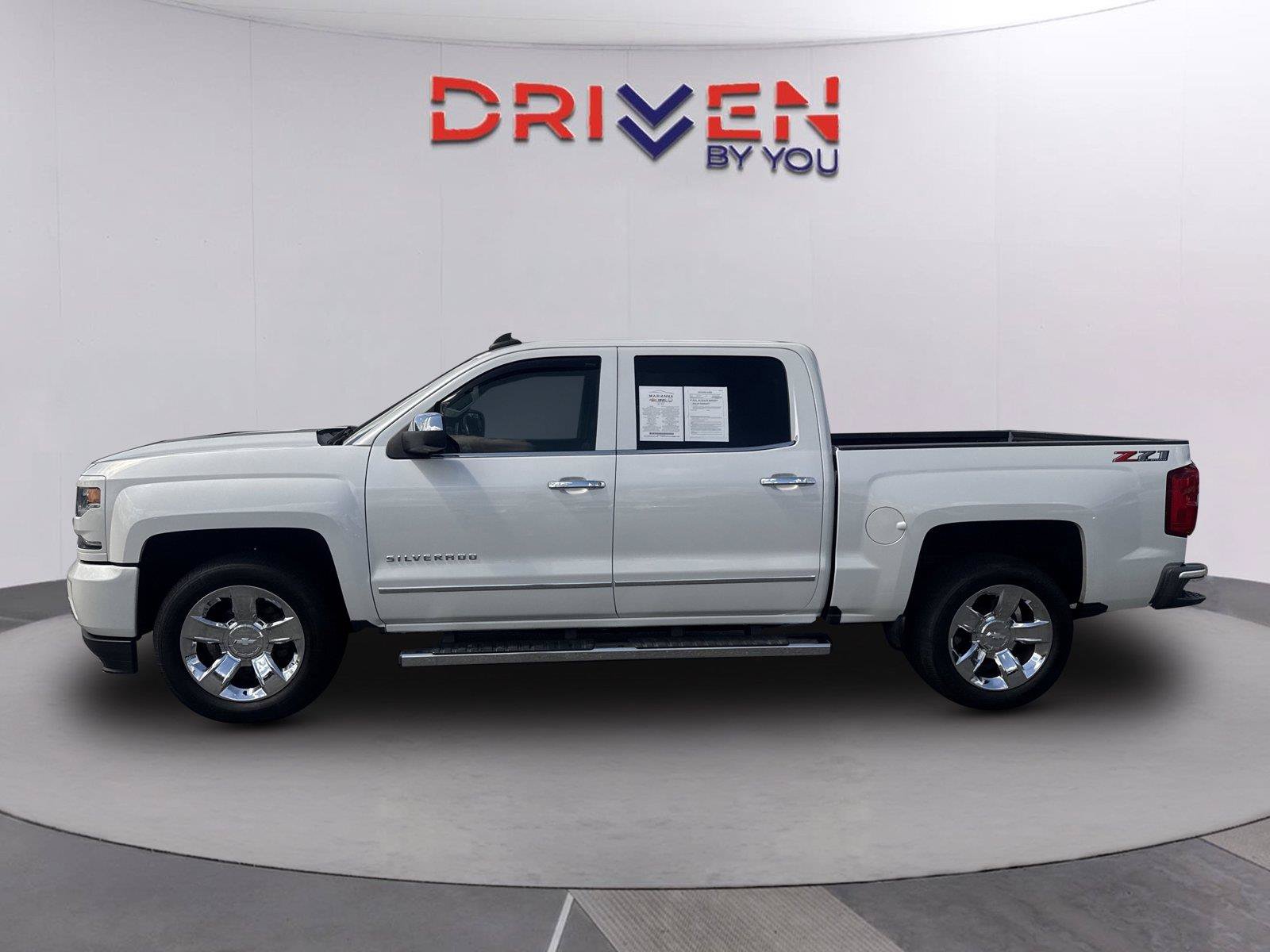 Used 2018 Chevrolet Silverado 1500 LTZ Z71 w/ LTZ Plus Package AWD/4WD image 7