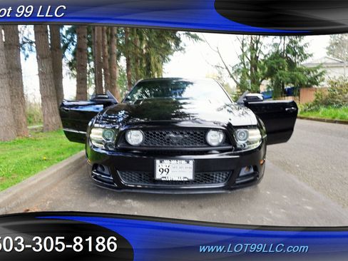 Used 2013 Ford Mustang GT Premium w/ Brembo Brake Pkg RWD image 28