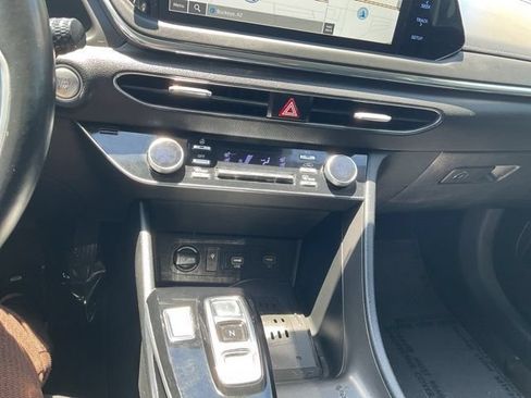 Used 2022 Hyundai Sonata Limited FWD image 20