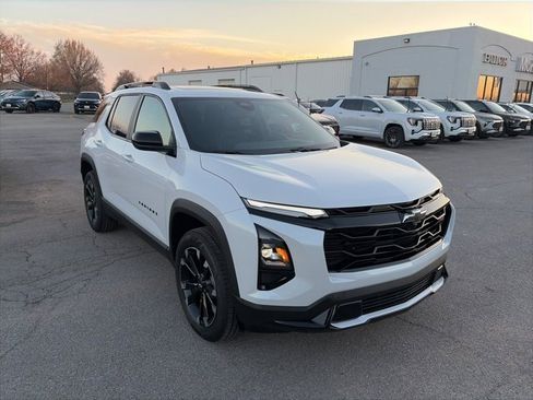 New 2026 Chevrolet Equinox RS image 8