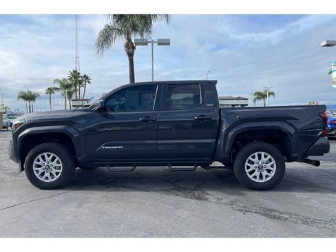 Used 2024 Toyota Tacoma SR5 image 2