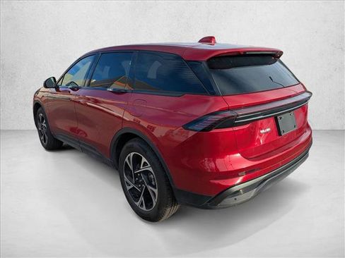 Used 2025 Lincoln Nautilus Premier w/ Equipment Group 102A image 7