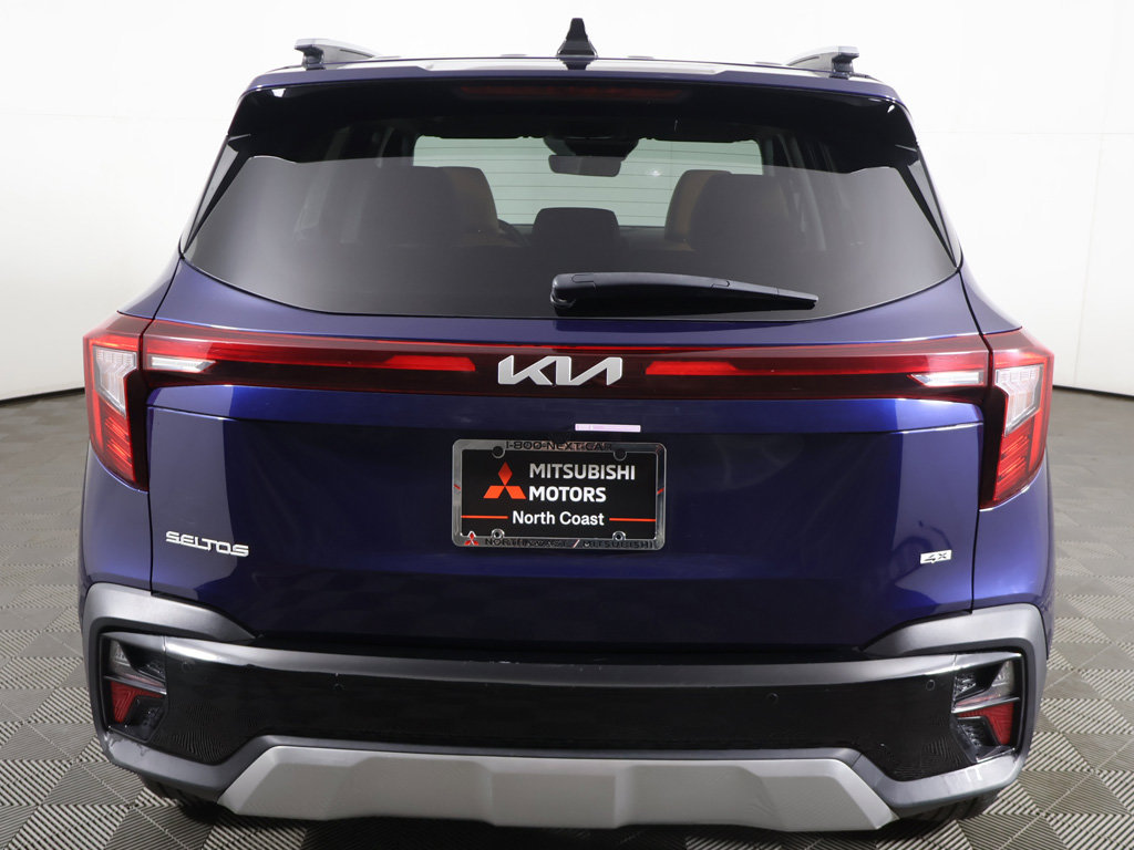 Used 2025 Kia Seltos EX w/ EX Sunroof Package AWD/4WD image 13