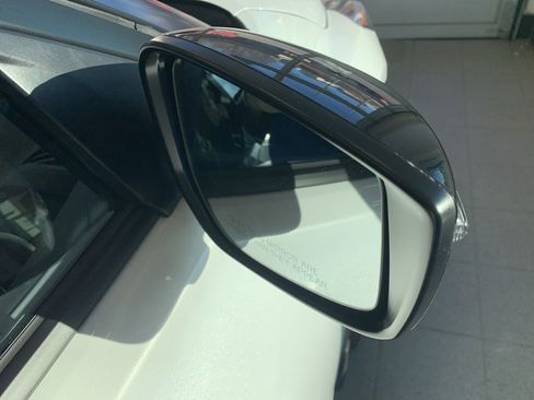 Used 2023 Nissan Kicks SR w/ Interior Electronics Package image 23