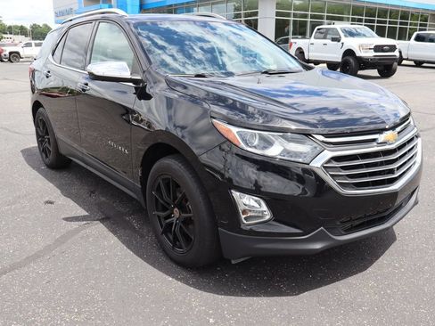 Used 2019 Chevrolet Equinox Premier AWD/4WD image 2