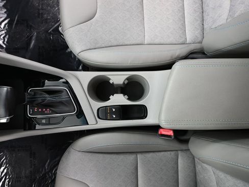Used 2019 Kia Niro EX FWD image 33