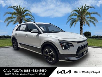 New 2025 Kia Niro SX