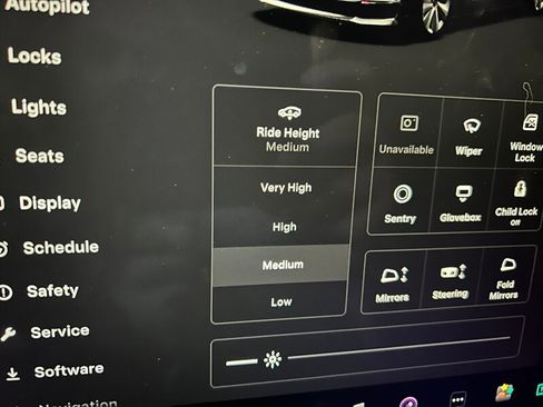 Used 2021 Tesla Model S Plaid image 29