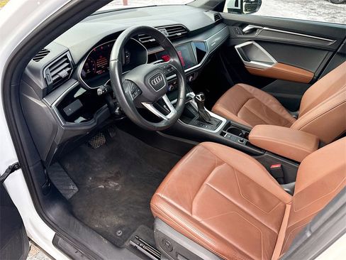 Used 2021 Audi Q3 2.0T Premium image 25