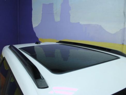 Used 2025 Chevrolet TrailBlazer ACTIV w/ Convenience Package image 5