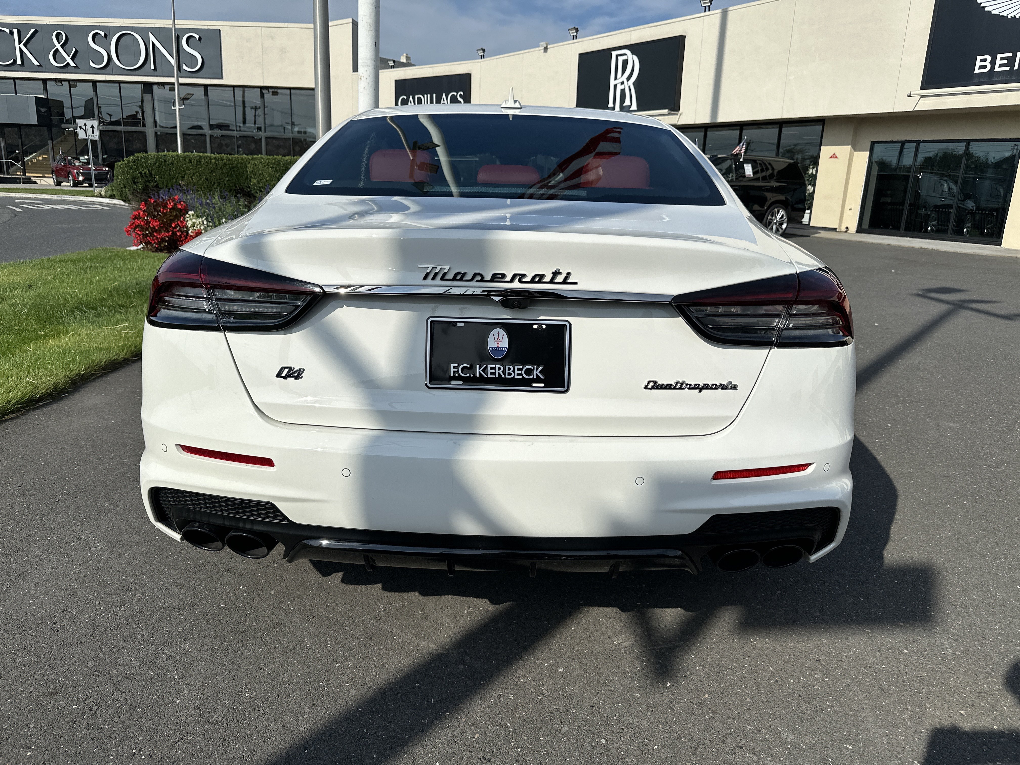 Used 2023 Maserati Quattroporte Modena Q4 AWD/4WD image 5