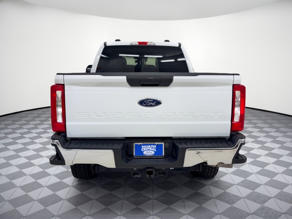 Used 2024 Ford F250 XLT AWD/4WD image 11