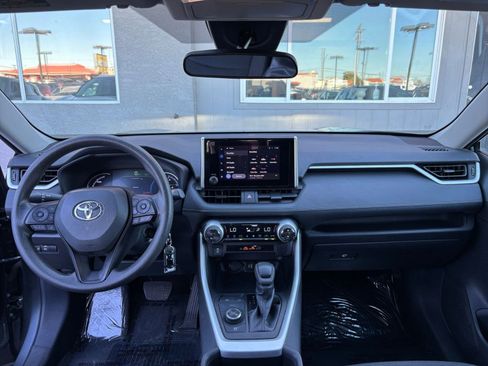 Used 2025 Toyota RAV4 LE image 32
