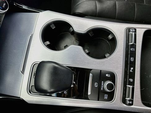 Used 2022 Kia Stinger GT2 AWD/4WD image 16