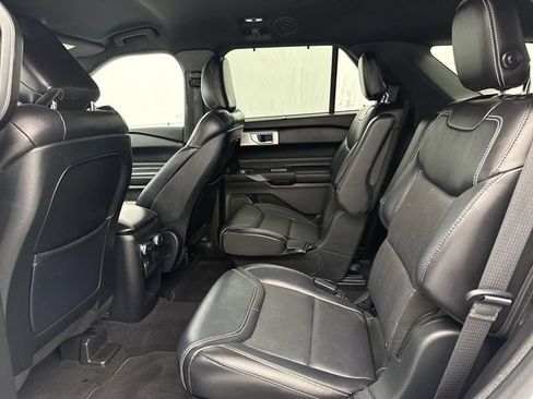 Used 2020 Ford Explorer ST w/ Premium Technology Package AWD/4WD image 17