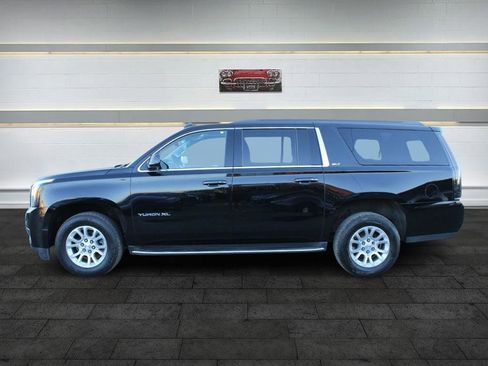 Used 2019 GMC Yukon XL SLT w/ Open Road Package image 4