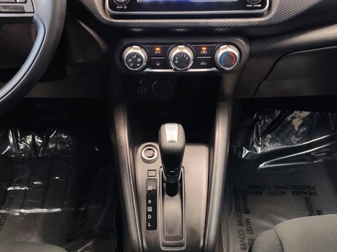 Certified 2025 Nissan Kicks Play S FWD image 23