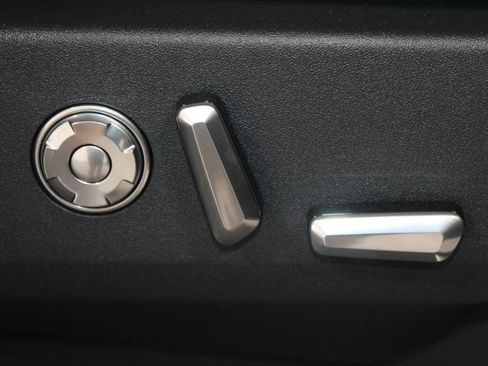 New 2025 Lincoln Navigator Reserve w/ Jet Appearance Package image 28