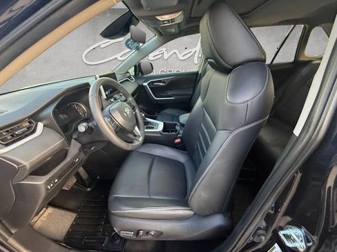 Used 2024 Toyota RAV4 XLE Premium FWD image 19