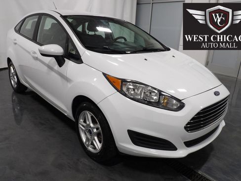 Used 2019 Ford Fiesta SE image 1