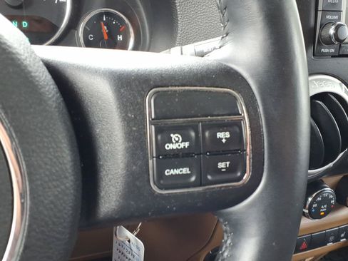 Used 2013 Jeep Wrangler Sahara w/ Connectivity Group AWD/4WD image 22