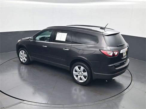 Certified 2017 Chevrolet Traverse LT w/ Style and Technology Package image 20