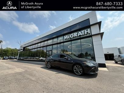 Used 2019 Lexus ES 350 F Sport w/ Accessory Package 2
