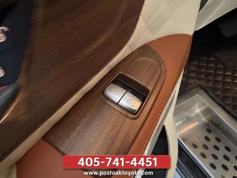 Used 2020 Mercedes-Benz Metris Passenger image 13