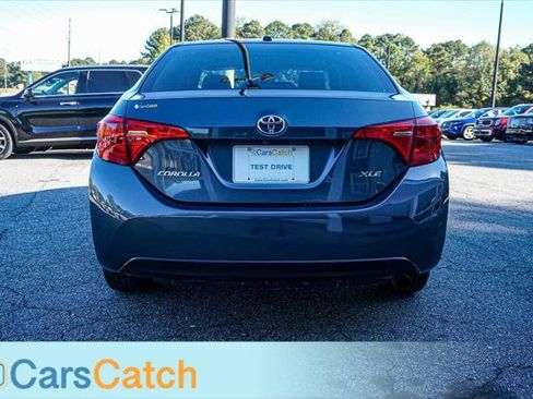 Used 2018 Toyota Corolla XLE image 14