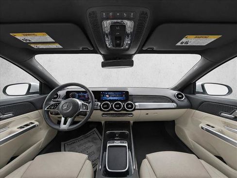 Used 2026 Mercedes-Benz GLB 250 image 17