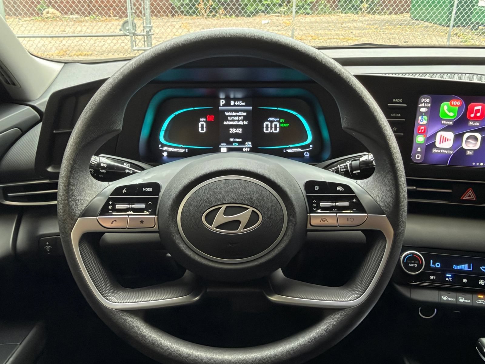 Used 2026 Hyundai Elantra Hybrid FWD image 27
