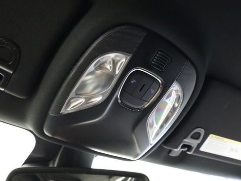 Used 2025 Jeep Compass Latitude AWD/4WD image 27