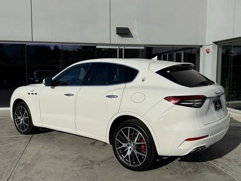 Certified 2022 Maserati Levante GT image 6