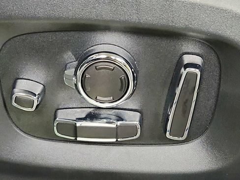 Used 2019 Jaguar XJ AWD image 30