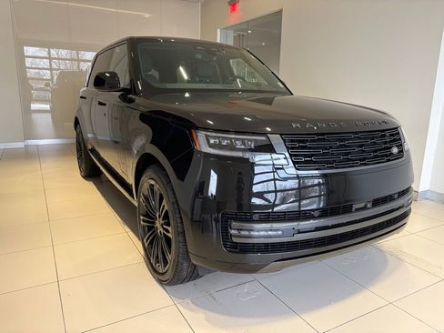 New 2026 Land Rover Range Rover Long Wheelbase SE AWD/4WD image 6