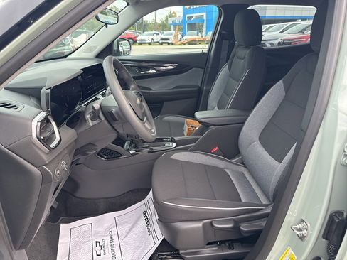 New 2026 Chevrolet TrailBlazer LT image 9